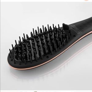 Straightening brush